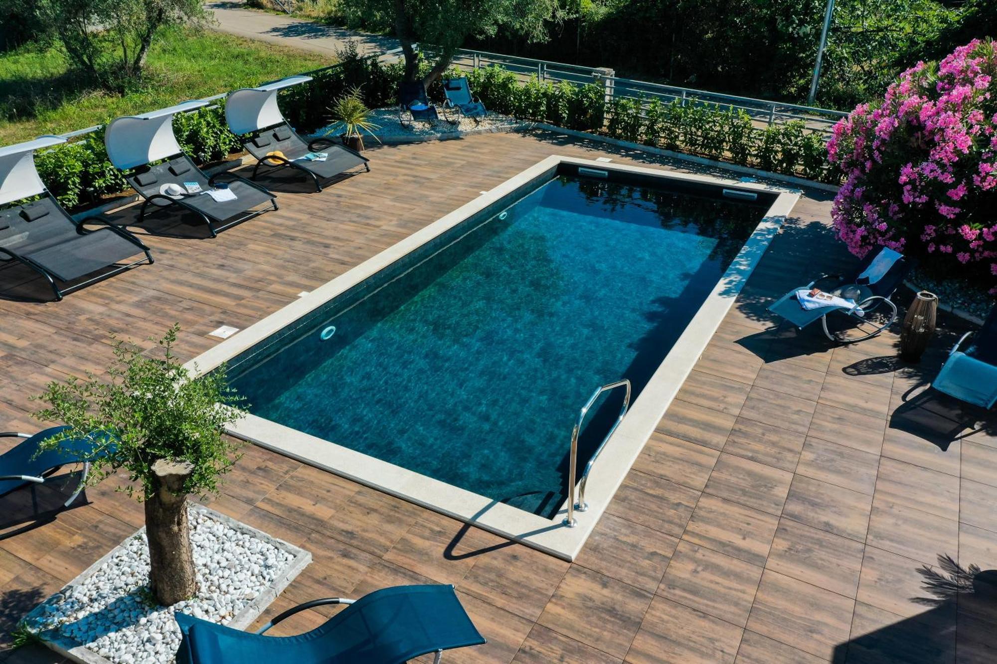 Villa Olive Garden Sukosan Exterior photo